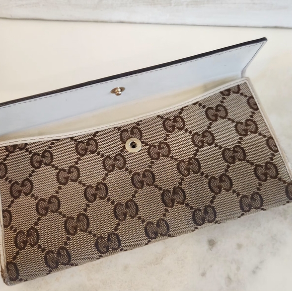 Gucci Guccisima Heart Snap Fold Wallet - Picture 12 of 16